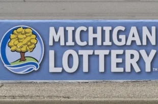 Michigan man credits $500,000 lottery win to 'signing' from his movie star lookalike