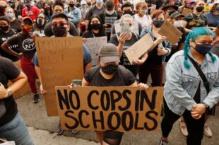 How some schools end protests without a massive police operation