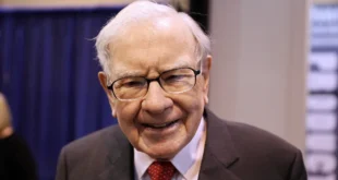 Warren Buffett compared AI to nuclear weapons in a stark warning